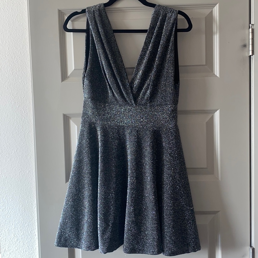 Sparkly dress size M with tags!!